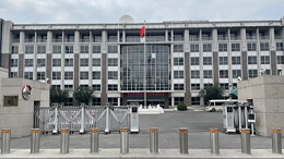 为什么说选升降柱厂家不能只比单价？