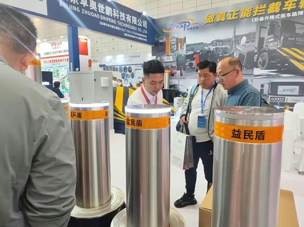 卓奥世鹏升降柱产品